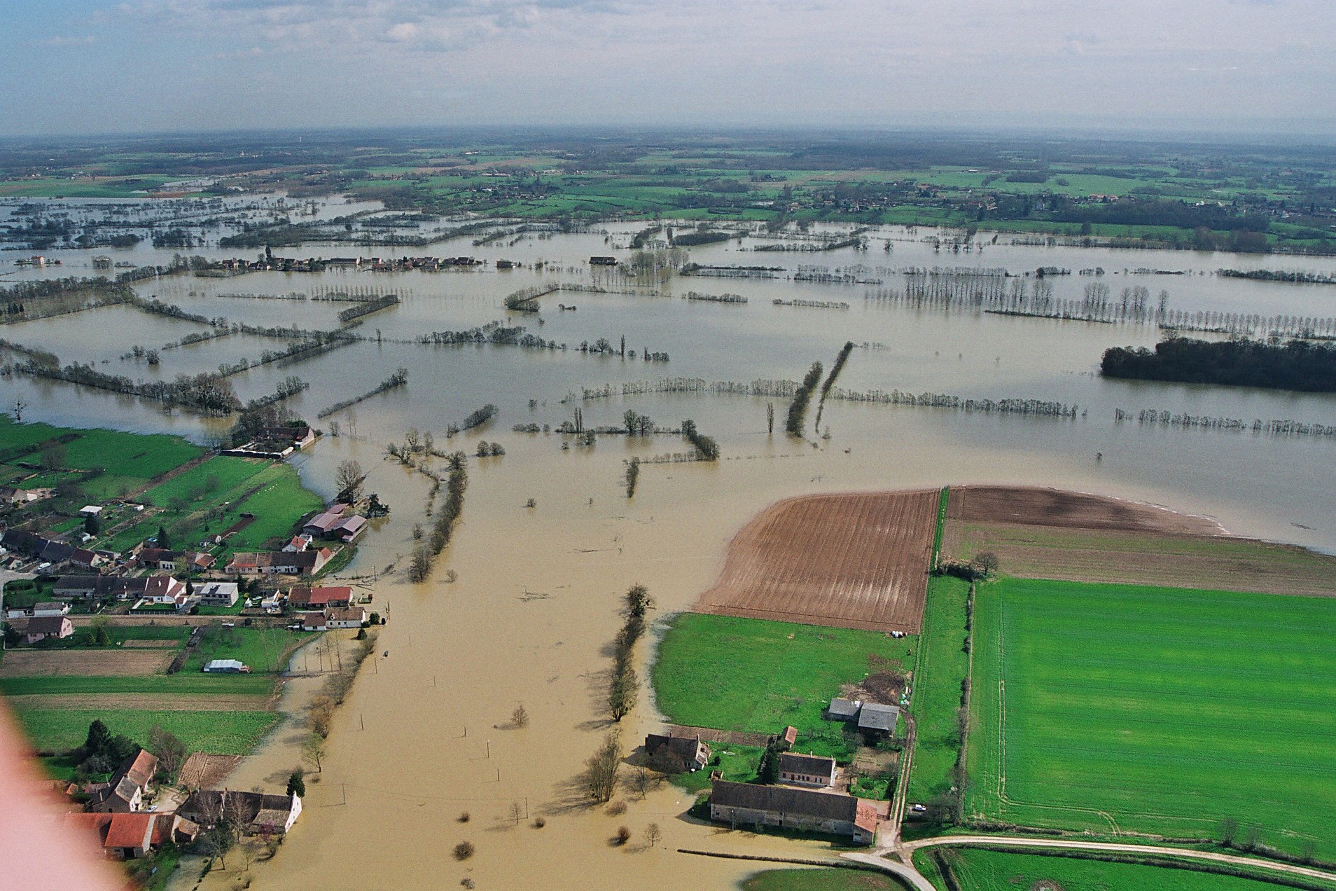 Crue de la Saône en 2001 à Gigny-sur-Saône