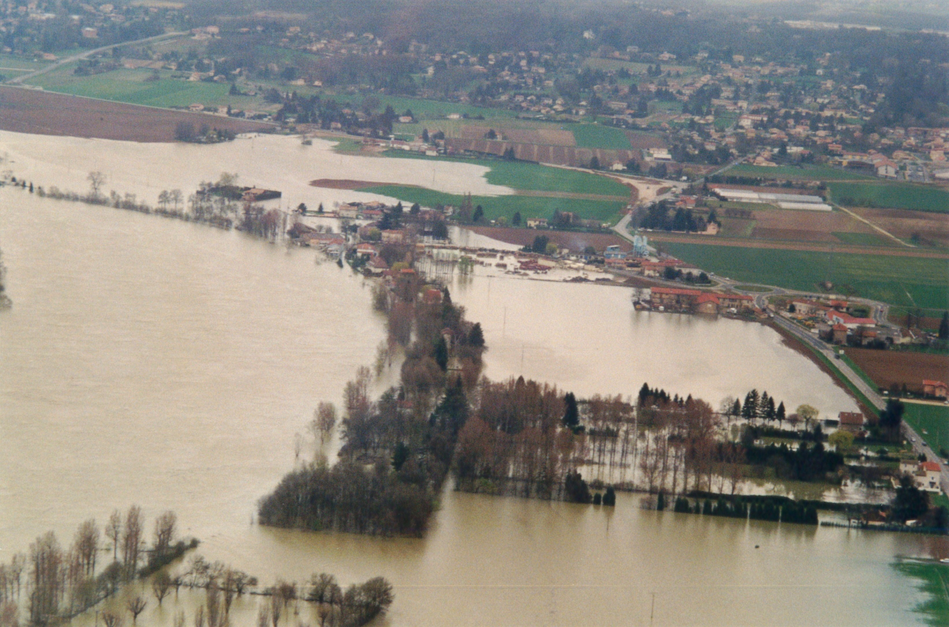 Crue de la Saône en 2001 à Parcieux