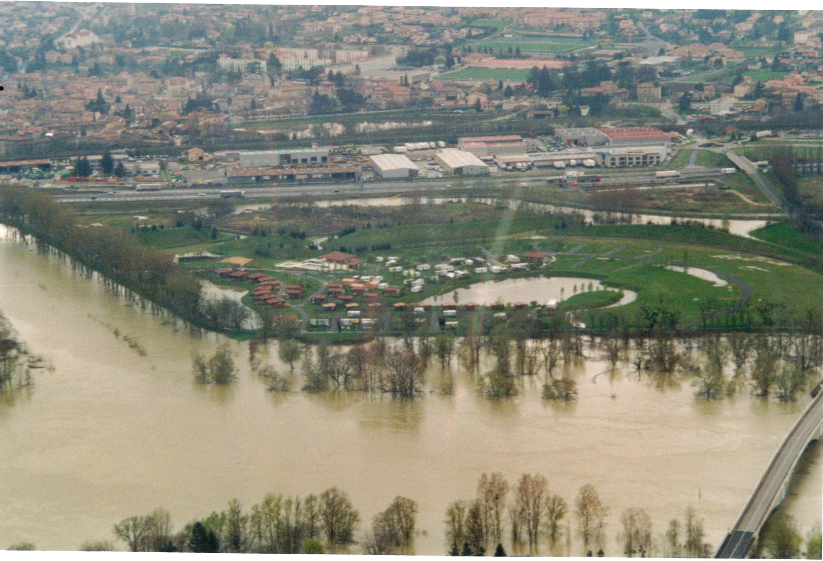Crue de la Saône en 2001 à Saint-Bernard