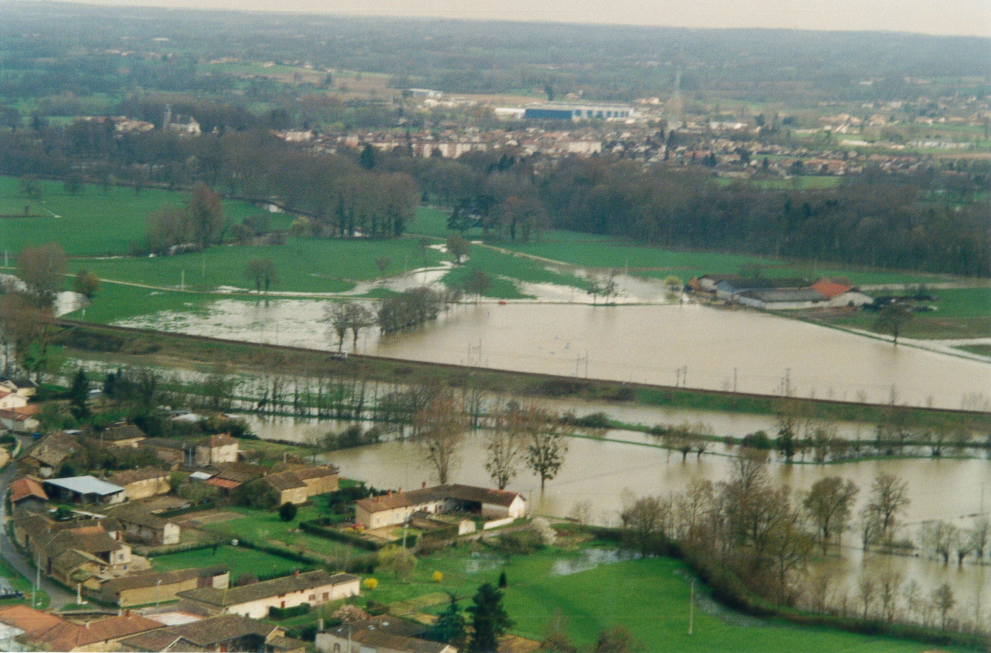Crue de la Saône en 2001 à Crottet