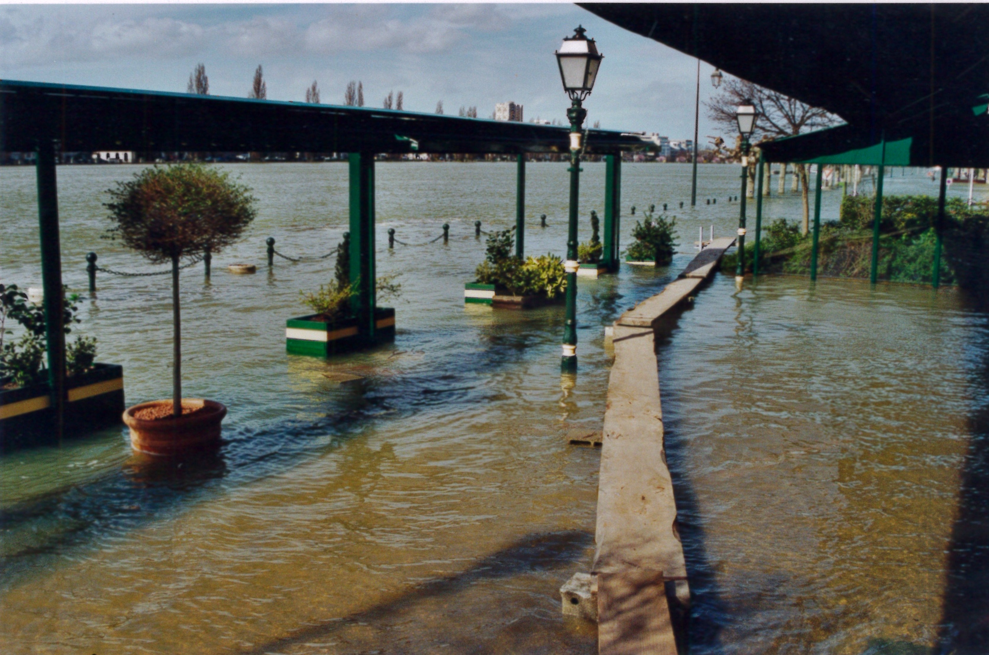Crue de la Saône en 2001 à St Laurent-sur-Saône