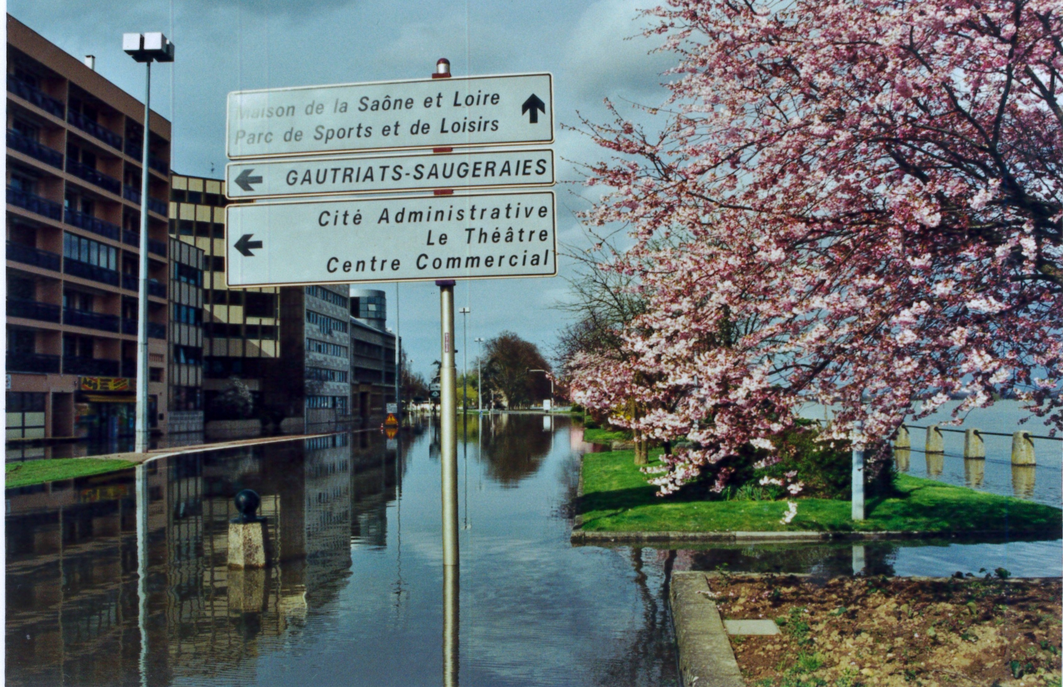 Crue de la Saône en 2001 à Mâcon