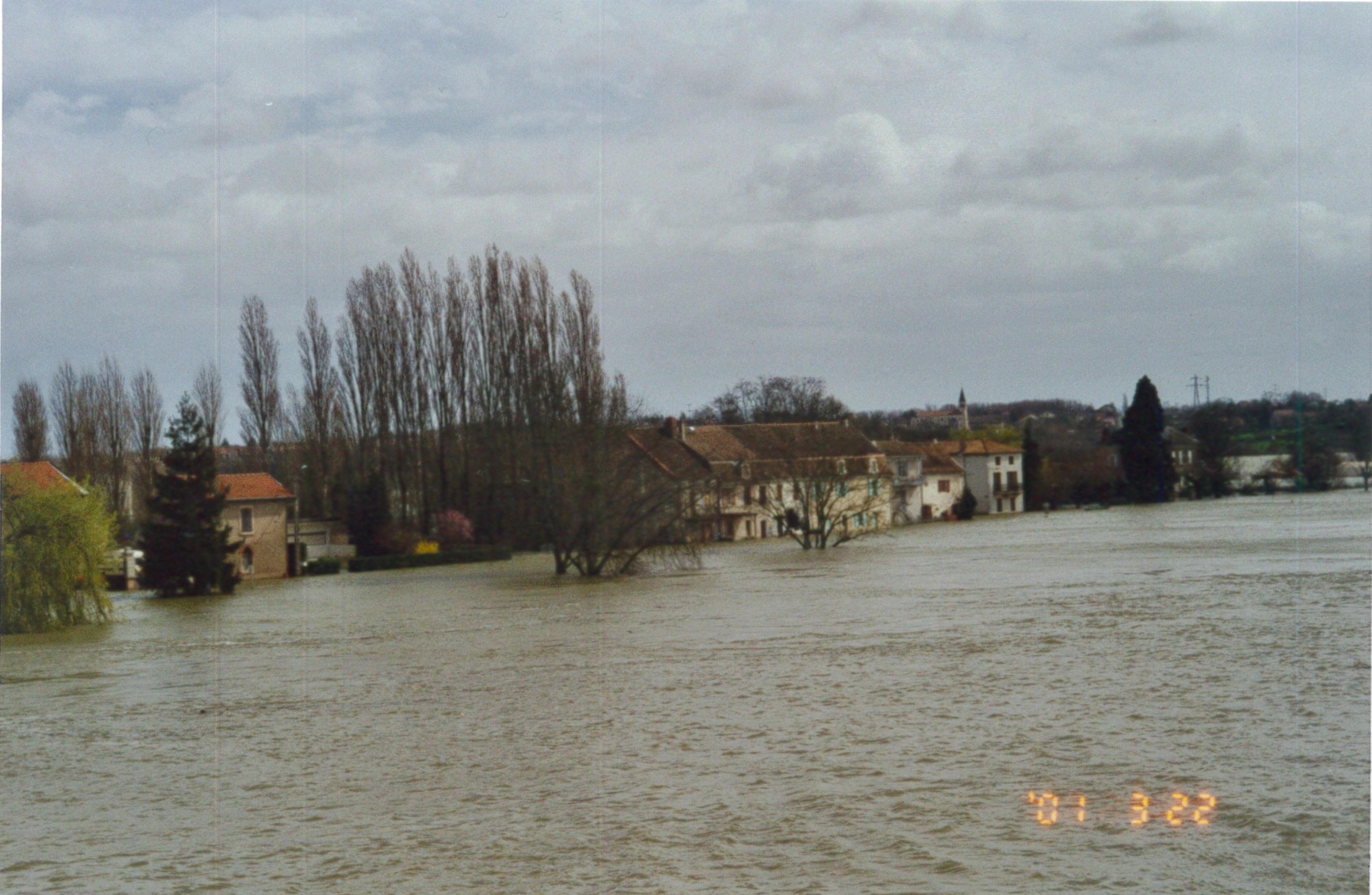 Crue de la Saône en 2001 à Tournus