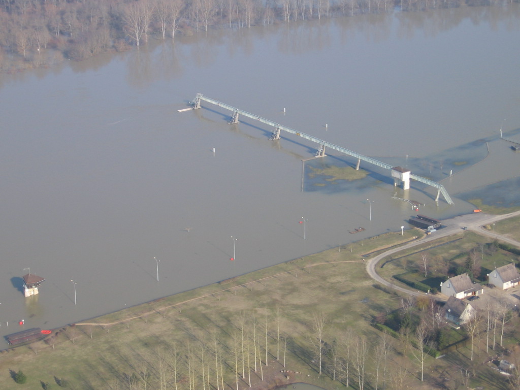 Crue de la Saône en 2006 à Ormes