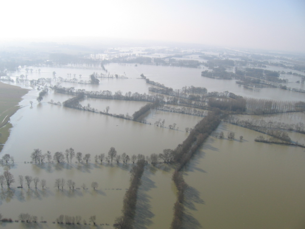 Crue de la Saône en 2006 à Ouroux-sur-Saône
