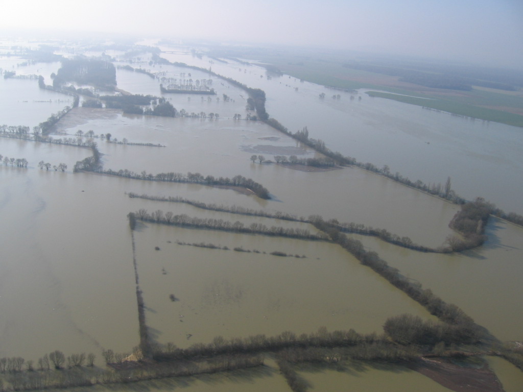 Crue de la Saône en 2006 à Ouroux-sur-Saône