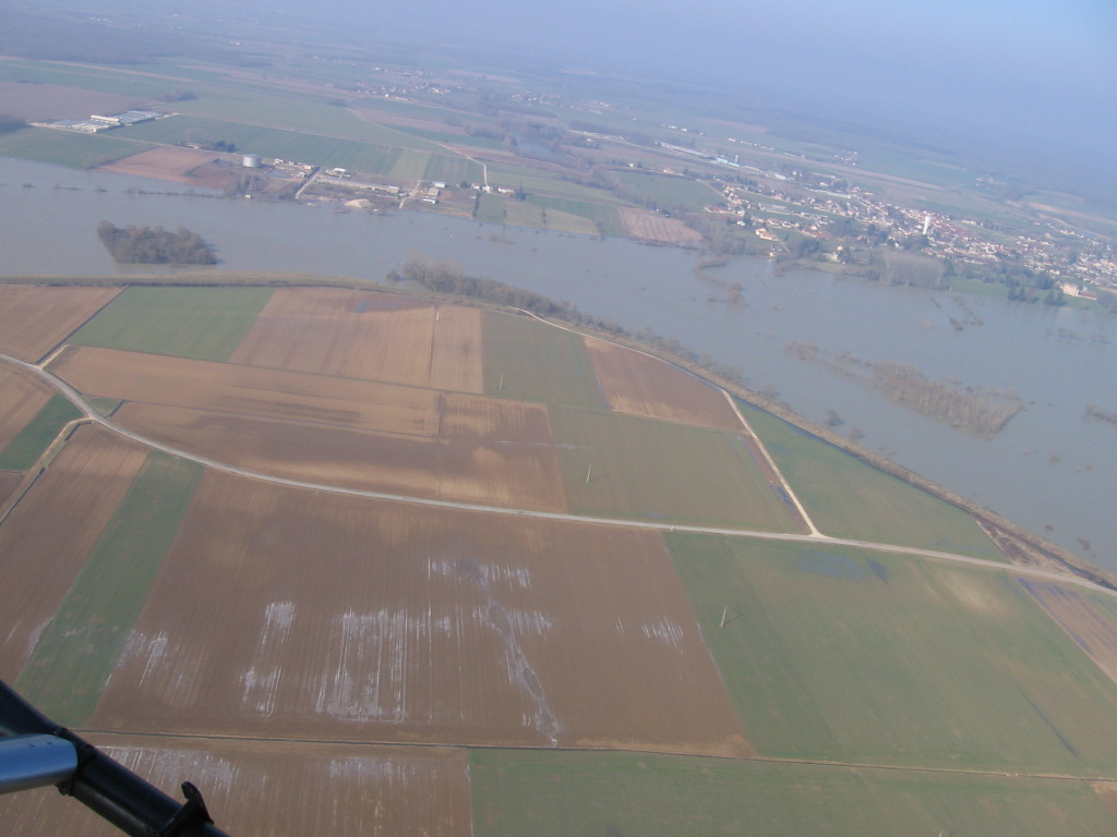 Crue de la Saône en 2006 à Verjux