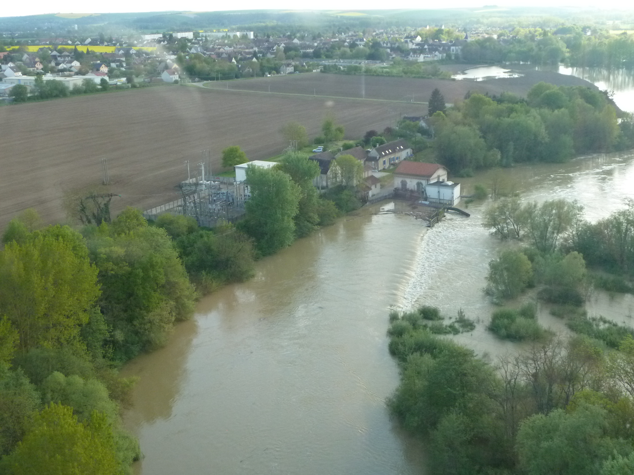 Crue de l'Armançon, en mai 2013, à Cheny dans l'Yonne