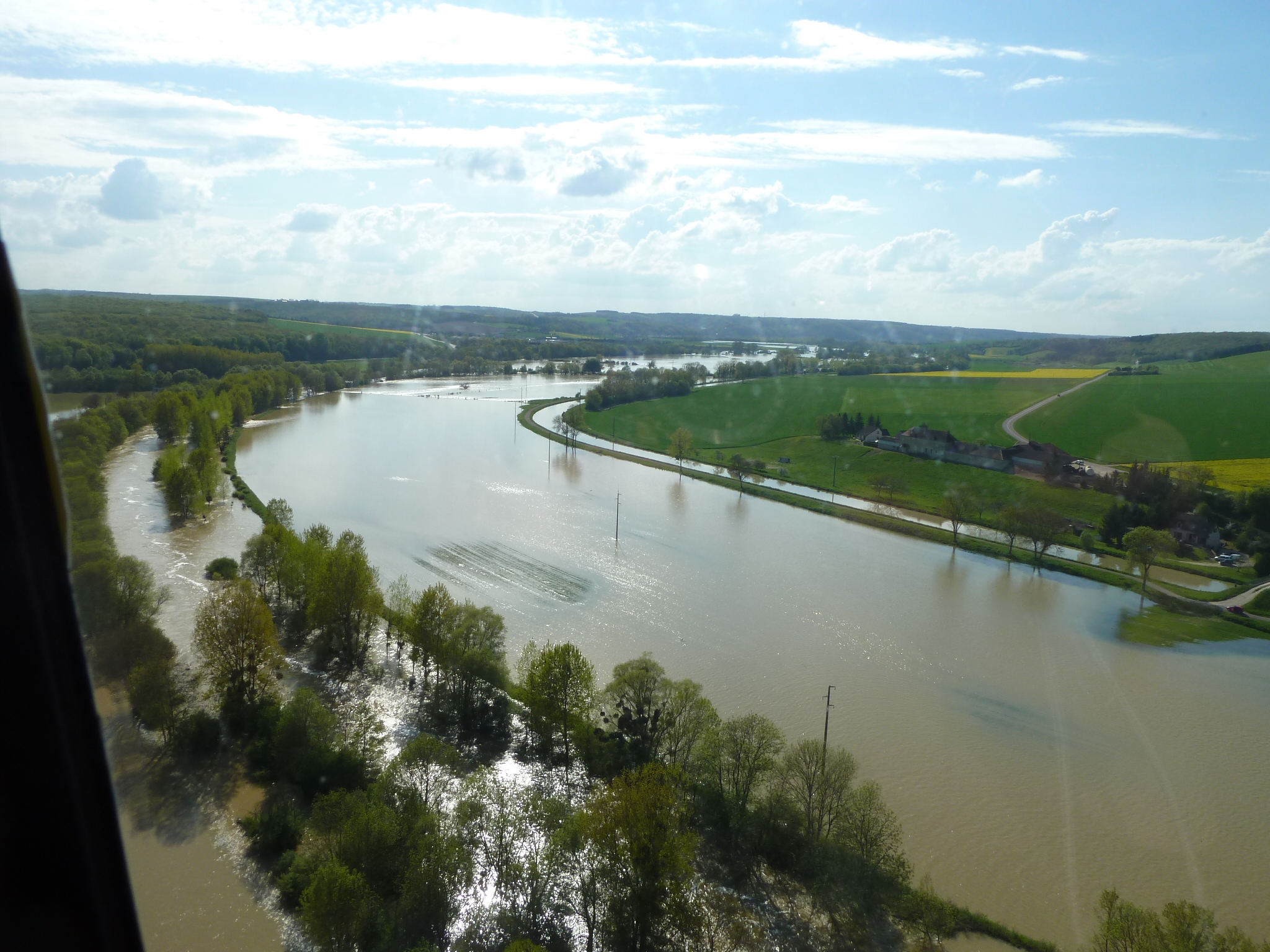 Crue de l'Armançon, en mai 2013, à Saint-Martin-sur-Armançon, ferme d'Arthe, dans l'Yonne